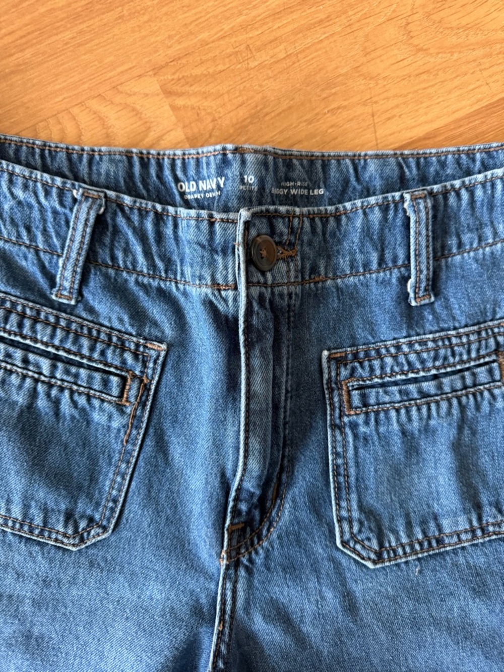 Old Navy Baggy,High-Rise,Wide Leg, crop -Blue Jeans-patch pockets- women Sz P 10 - Picture 4 of 5